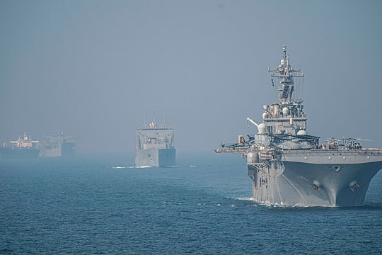 Mỹ chưa thể hộ tống tàu dầu qua Eo biển Hormuz
