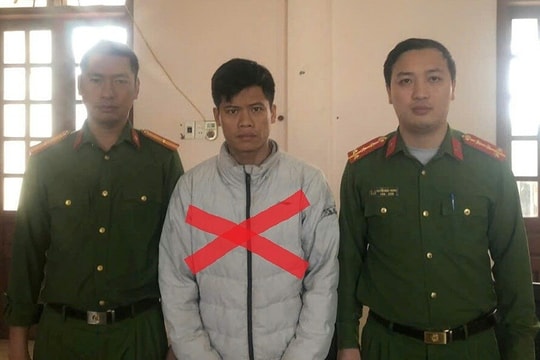 Người kéo lê bạn gái trên đường trong ngày 8/3 bị khởi tố