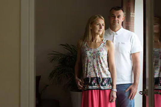 Những cuộc hôn nhân tan vỡ vì trúng độc đắc