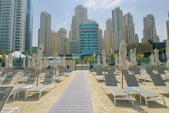 Dubai vắng vẻ 'chưa từng thấy'