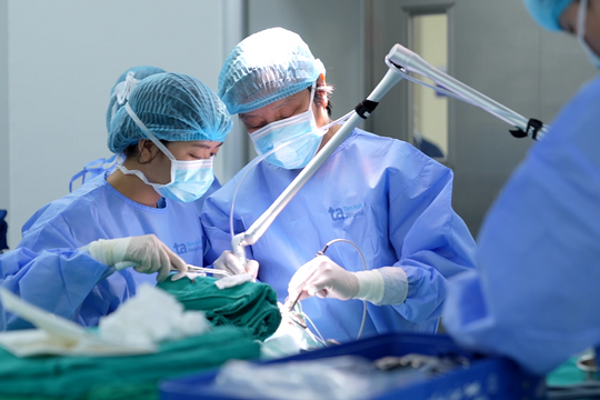 Dùng kim chích nốt sùi mào gà có nhanh khỏi bệnh?