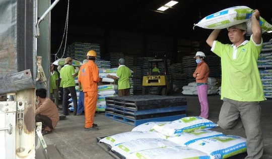 Căng thẳng Trung Đông kéo dài, giá thức ăn chăn nuôi có thể tăng 10%