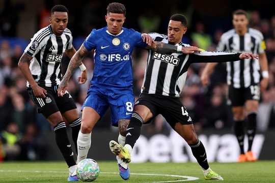 Cập nhật Ngoại Hạng Anh hôm nay: Chelsea hụt hơi trước Man Utd