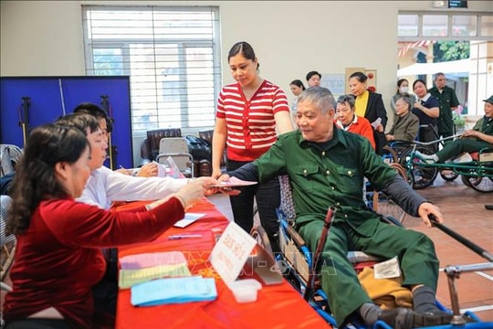 Gửi gắm niềm tin, sáng suốt lựa chọn trên từng lá phiếu