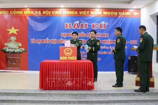 'Làm việc nước bây giờ là hy sinh, là phấn đấu, quên lợi riêng mà nghĩ lợi chung'