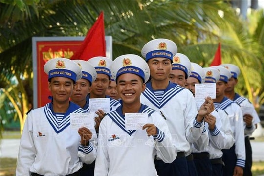 Lựa chọn mở đầu nhiệm kỳ mới