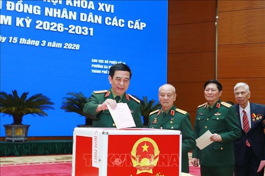 Bầu cử tại khu vực bỏ phiếu số 14, phường Ba Đình, TP Hà Nội (Bộ Quốc phòng)