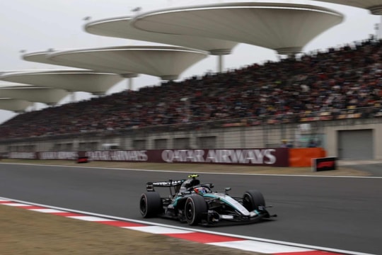 Cơn sốt hâm mộ đua xe F1 tại Trung Quốc bùng nổ nhờ sức hút của hàng lưu  niệm