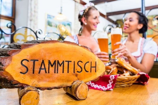 Tụ tập - quy tắc giữ gìn tình bạn của người Đức