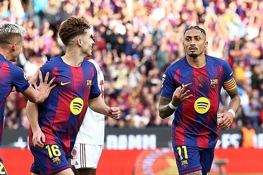 Barca thắng đậm Sevilla nhờ hat-trick của Raphinha