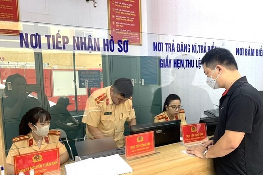 Thủ tục sang tên xe công ty?