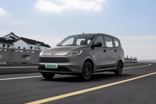 Wuling sắp bán MPV thuần điện tại Việt Nam
