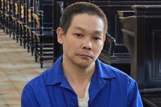 Gã đàn ông đâm vợ cũ suýt chết vì ghen