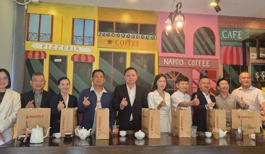 Nhượng quyền cà phê "0 đồng" của Napoly