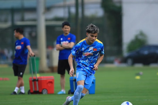 Vì sao HLV Kim Sang-sik đưa Antonio Moric từ U19 lên U23 Việt Nam?