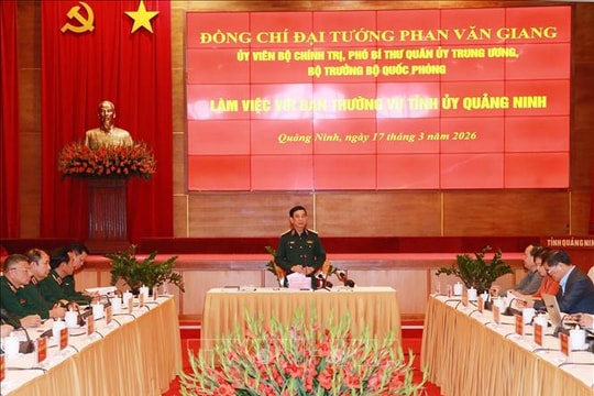 Đại tướng Phan Văn Giang làm việc với Ban Thường vụ Tỉnh ủy Quảng Ninh