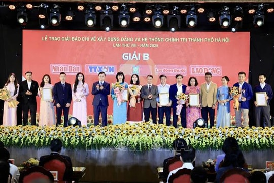 TTXVN giành giải B Giải báo chí về xây dựng Đảng của Hà Nội