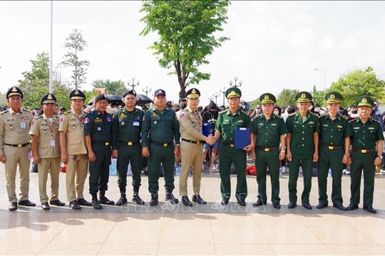 Tiếp nhận 344 người từ Campuchia, phát hiện 4 đối tượng truy nã