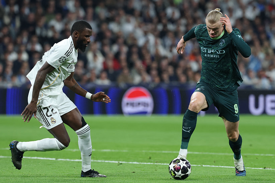 Rudiger thích tranh chấp sức mạnh với Haaland