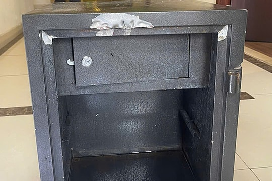 Đột nhập căn hộ của người quen trộm 5,3 cây vàng