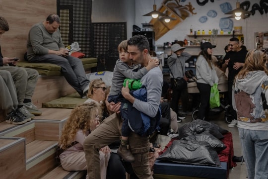 Cuộc sống dưới hầm trú ẩn của người Israel