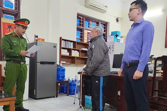 Trưởng thôn bị khởi tố vì tự ý bán 16 thửa đất