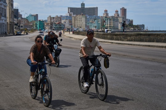 Cuba dỡ rào cản với doanh nghiệp Mỹ và nhà đầu tư nước ngoài