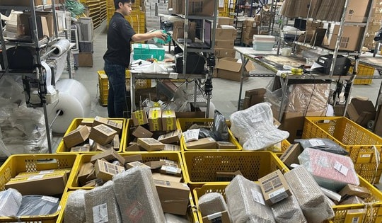 Rối quy định hóa đơn trên sàn