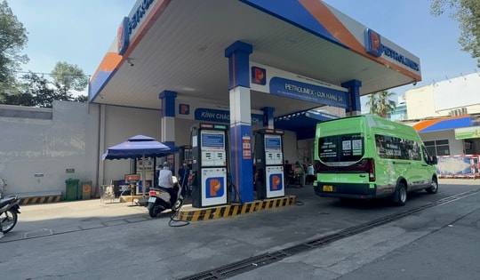 Quản lý thị trường TP HCM: Những cây xăng bán nhỏ giọt và găm hàng đã bị xử lý