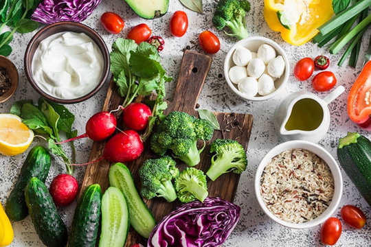 Bác sĩ chỉ ra cách ăn uống giúp kéo dài tuổi thọ