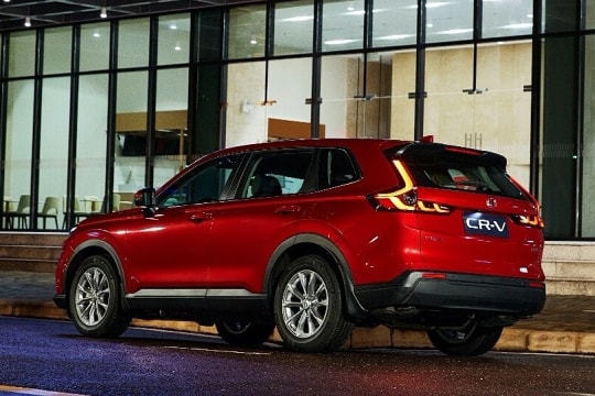 Honda bổ sung trang bị cho CR-V máy xăng