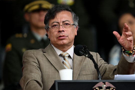 Colombia cáo buộc Ecuador ném bom vào lãnh thổ