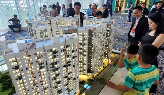 Thị trường bất động sản cần những cú hích