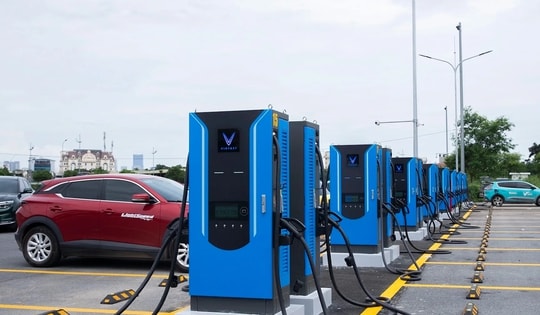 V-Green của tỉ phú Phạm Nhật Vượng đầu tư 10.000 tỉ đồng làm 99 "siêu trạm sạc" trên cả nước
