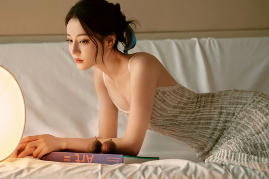 Địch Lệ Nhiệt Ba biến mất