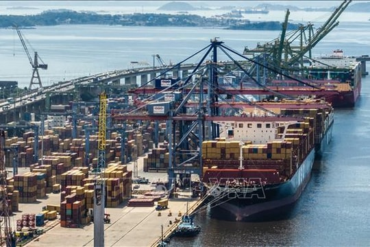 WTO: Xung đột gây áp lực lên triển vọng thương mại toàn cầu