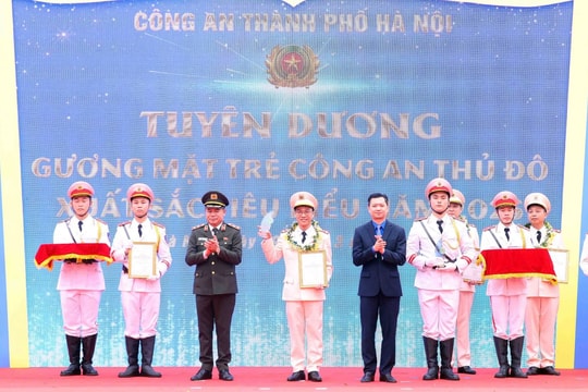 Tuyên dương 10 gương mặt trẻ Công an Thủ đô xuất sắc tiêu biểu năm 2025