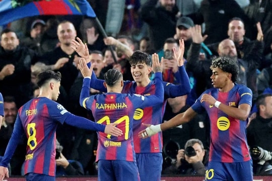Flick tránh nói khả năng Barca vô địch Champions League