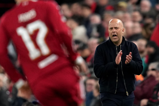 Slot nhắc khéo PSG