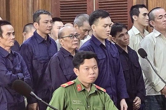 Trưởng công an phường và cấp dưới bảo kê tội phạm ma túy