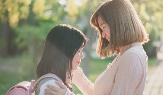 Hoang mang vì 'mất kết nối' khi con bước vào tuổi dậy thì
