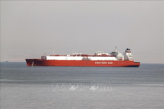 Lượng dầu dự trữ trên biển giảm nhanh khi xung đột Trung Đông kéo dài