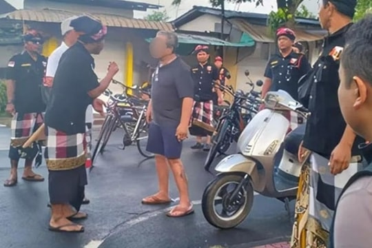 Du khách bị bắt ở Bali vì ra đường trong ngày cấm