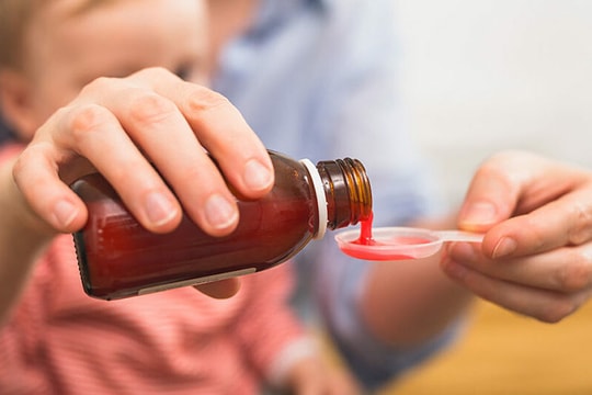 Mỹ thu hồi gần 90.000 chai thuốc hạ sốt trẻ em