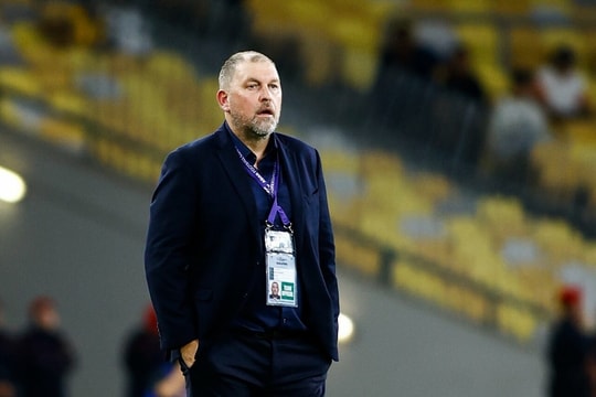 HLV tuyển Malaysia than 'mất tất cả' trước trận Việt Nam