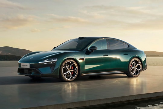 Xiaomi SU7 2026 ra mắt, giá từ 31.870 USD