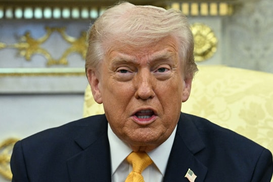 Ông Trump yêu cầu Israel ngừng tấn công mỏ khí đốt Iran