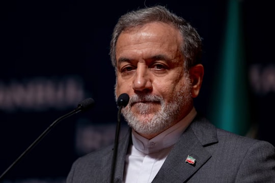 Iran sẵn sàng hỗ trợ tàu Nhật Bản đi qua eo biển Hormuz