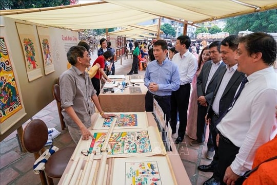 Khai mạc chuỗi hoạt động nghệ thuật 'Dòng chảy bản sắc - Hành trình sáng tạo 2026'