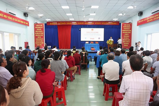 Tuyên truyền chống khai thác IUU bằng ‘phiên tòa giả định’ cho ngư dân